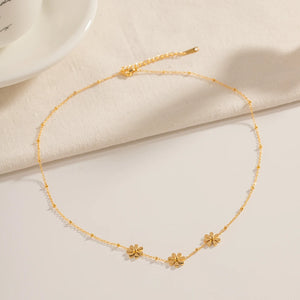 Collier TROIS PETITES MARGUERITES