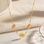 Collier TROIS PETITES MARGUERITES
